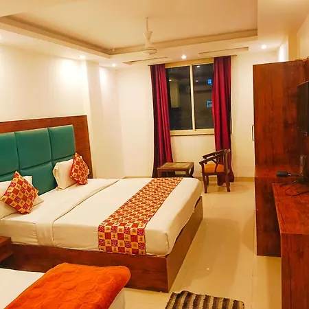 Hotel Tej Palace Delhi Airport